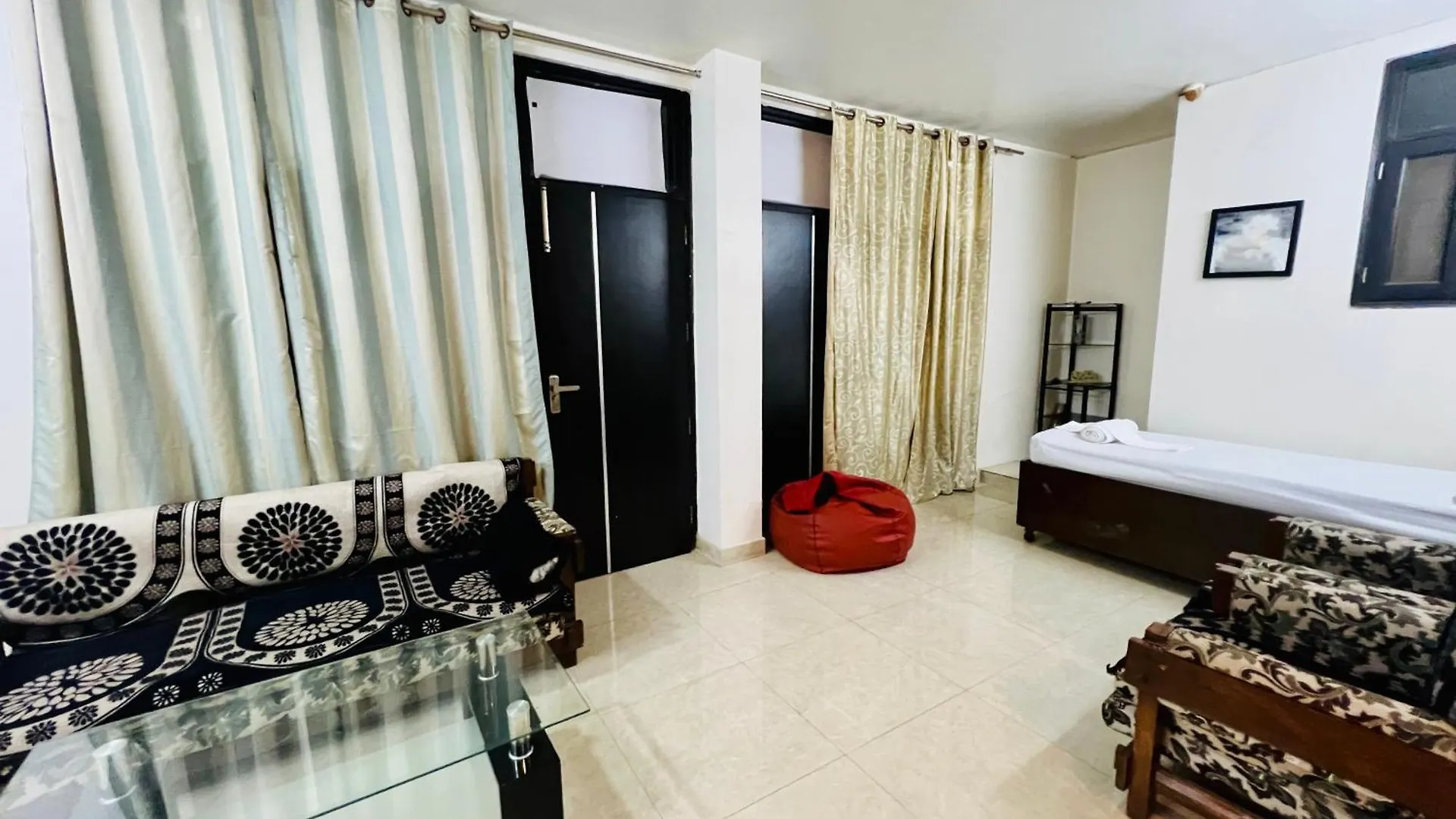 Beautiful Terrace Flat Apartamento Gurgaon Índia